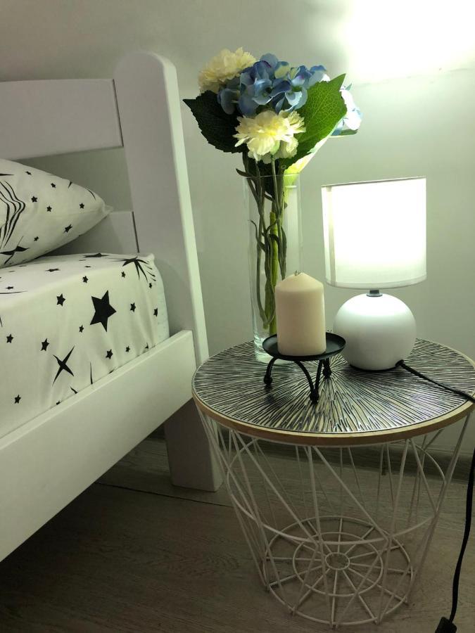 Peaceful Apartment Pluzine Bagian luar foto